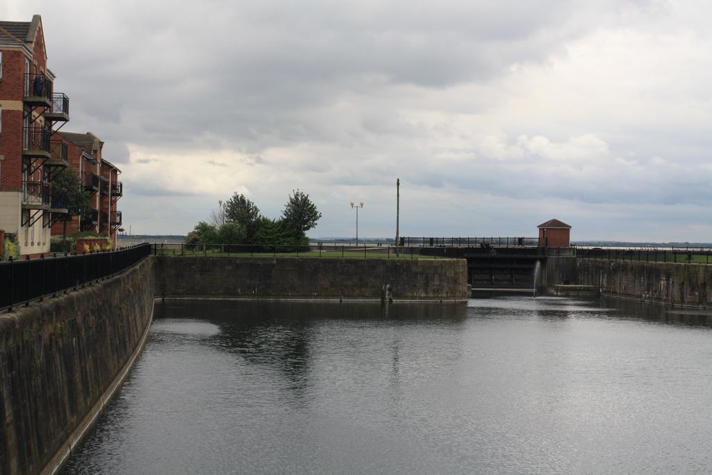 Apartament Hartley Bridge Victoria Dock Kingston upon Hull Zewnętrze zdjęcie